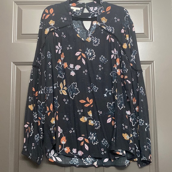 Maurice’s shirt - Picture 1 of 5